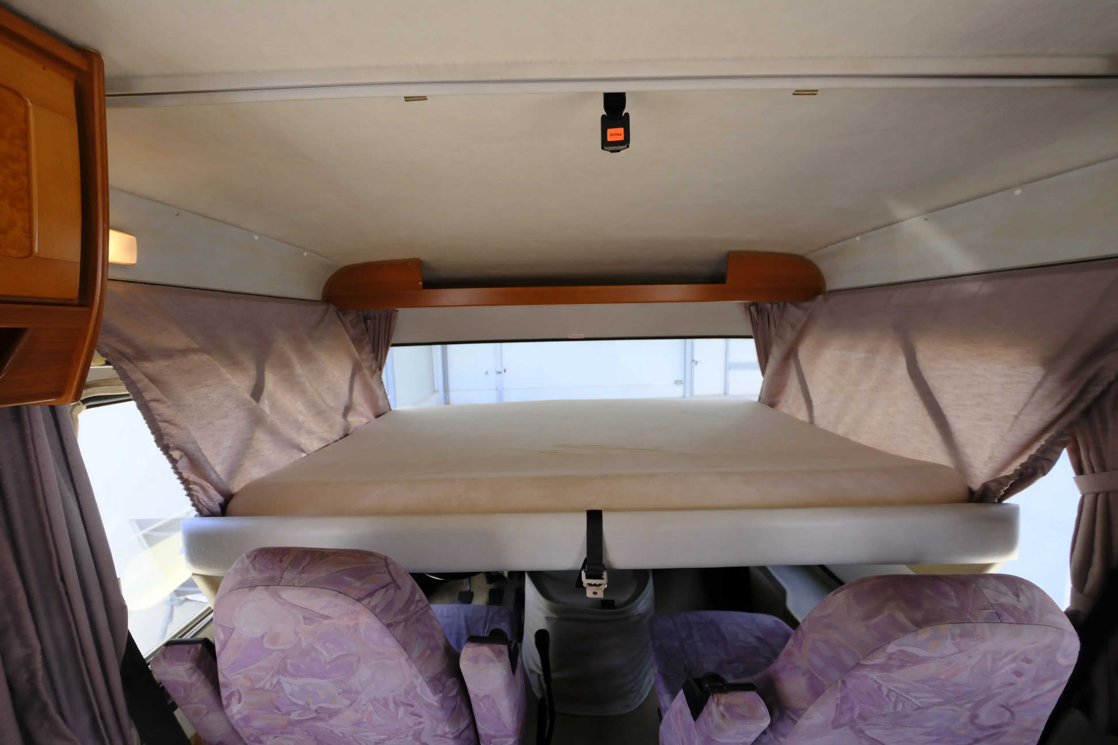 HYMER-ERIBA S 555